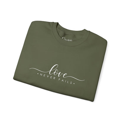 Love Never Fails Crewneck Sweatshirt oversized look